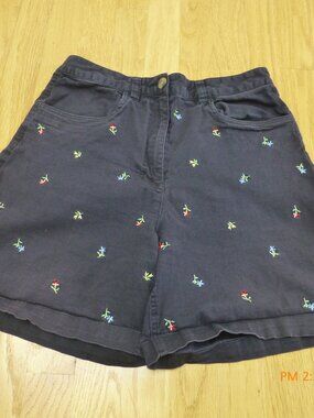 Talbot Women's Blue Cotton Shorts Embroidered Floral size 8 Summer Relax Fit